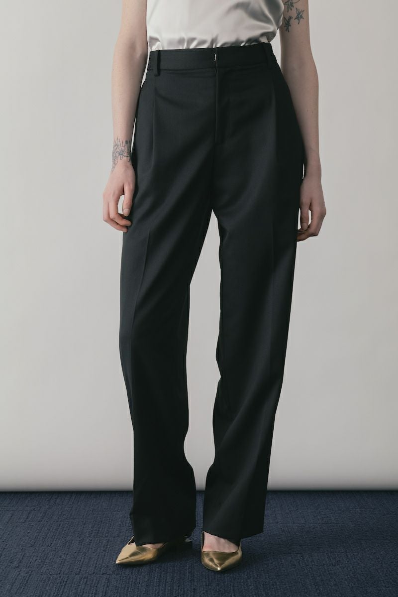 TUCK WIDE PANTS[ブラック] | CINOH