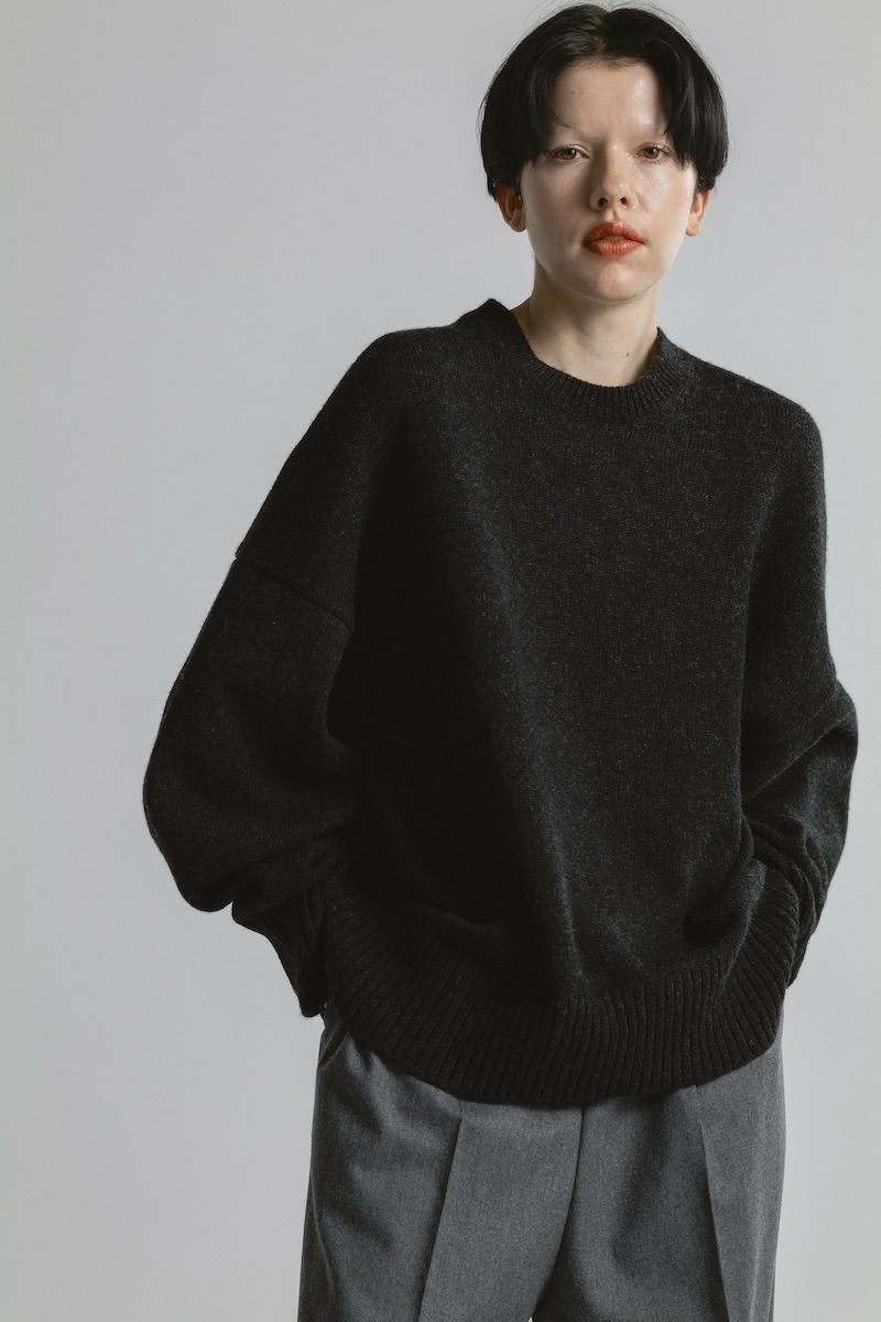 オーバーサイズクルーネックニット[C.GRAY] | CINOH