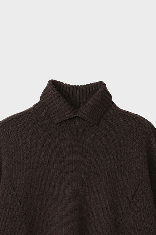 オーバーサイズハイネックニット[BROWN] | CINOH