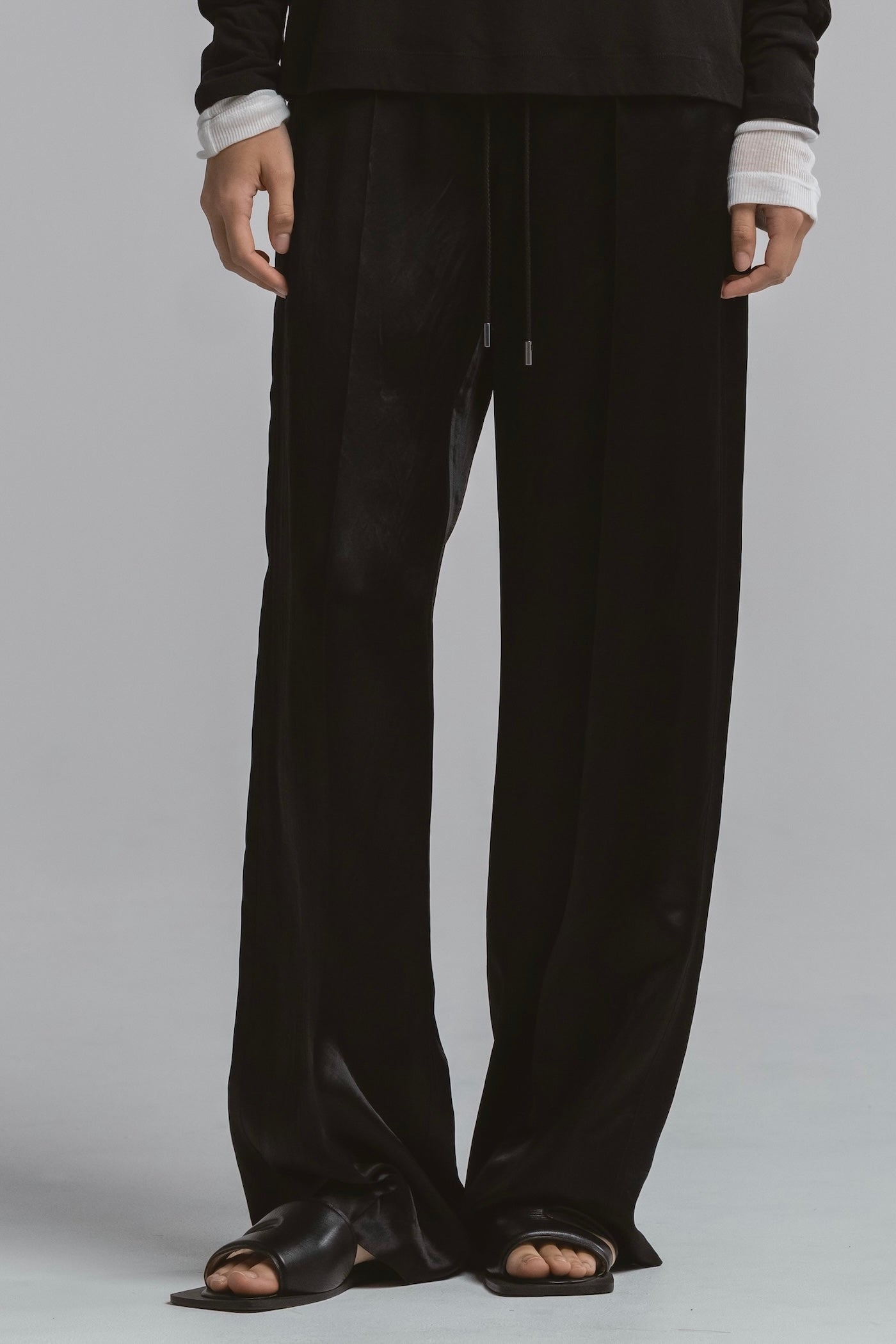 SATIN RELAX PANTS | CINOH